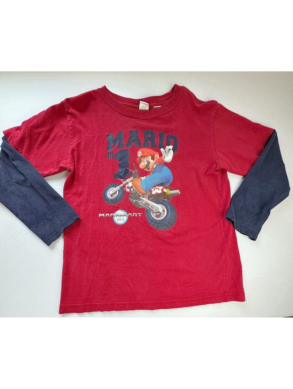 Nintendo 2008 MarioKart Wii Long Sleeve Size 8